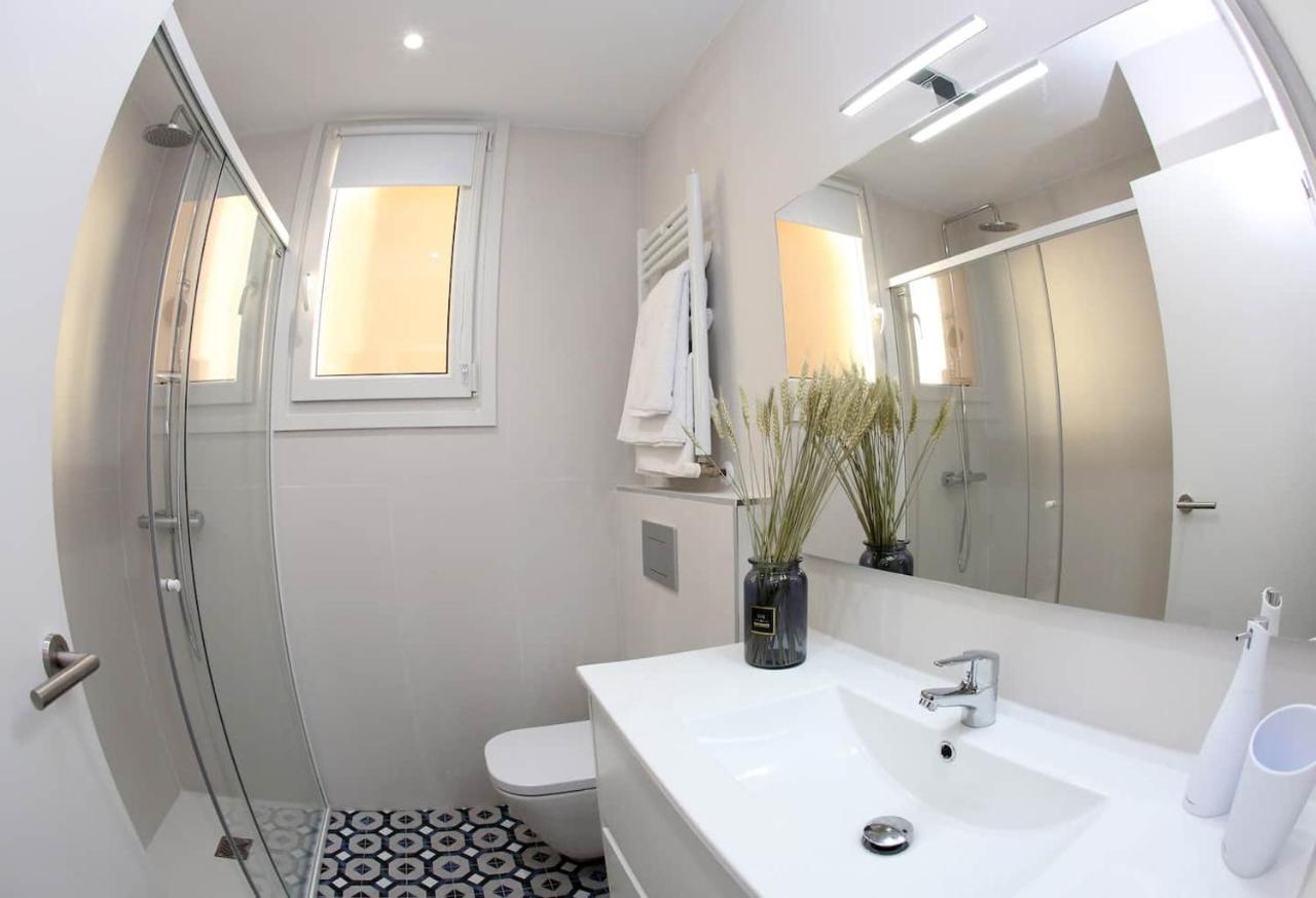 Piso Reformado A 2 Min Del Casco Viejo Con Garaje Gratis Apartment Bilbao Luaran gambar