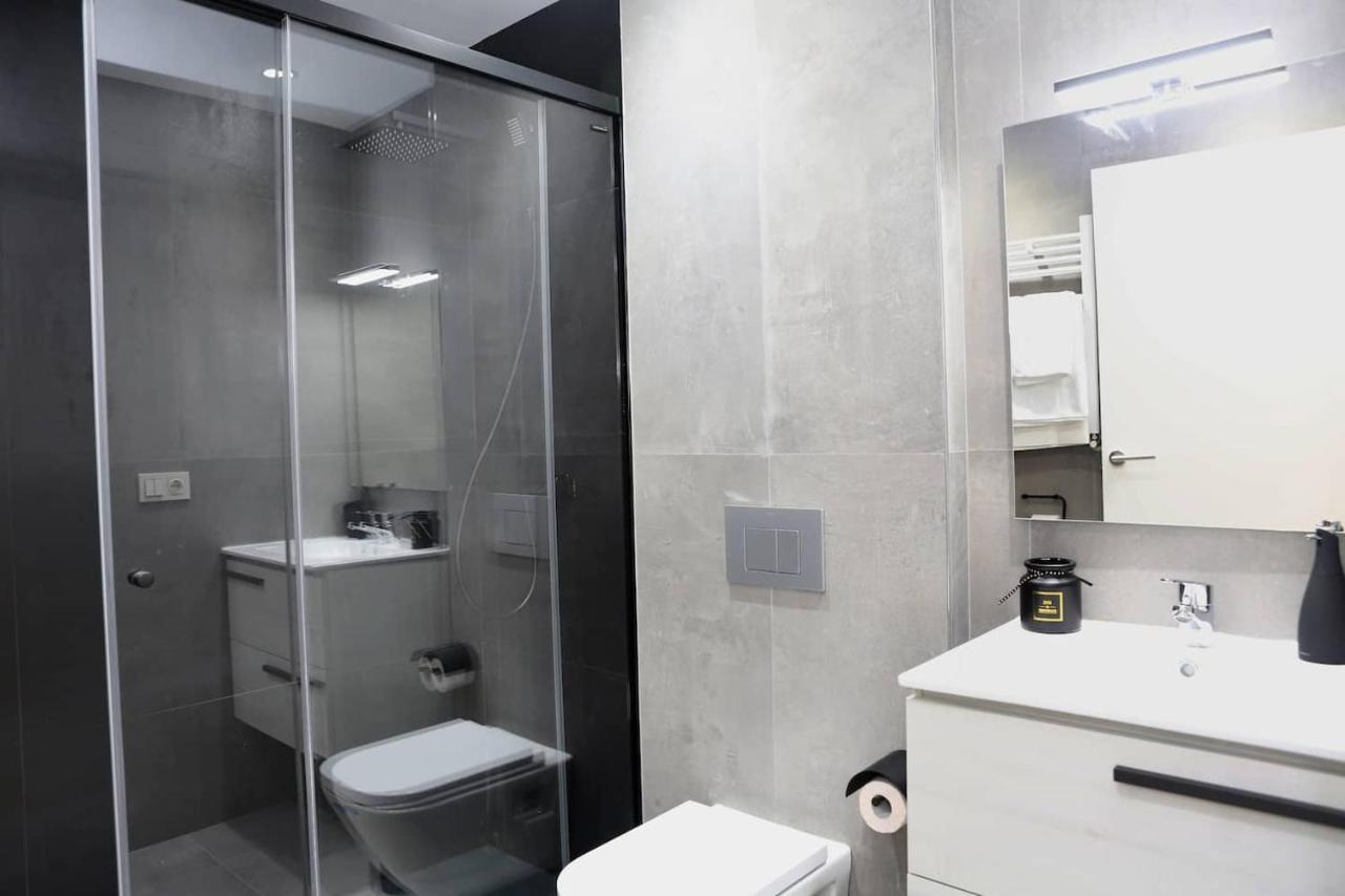 Piso Reformado A 2 Min Del Casco Viejo Con Garaje Gratis Apartment Bilbao Luaran gambar