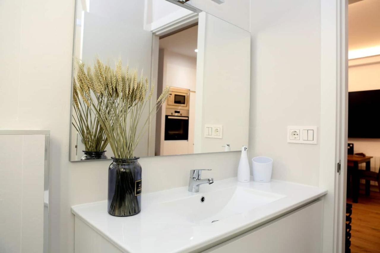 Piso Reformado A 2 Min Del Casco Viejo Con Garaje Gratis Apartment Bilbao Luaran gambar